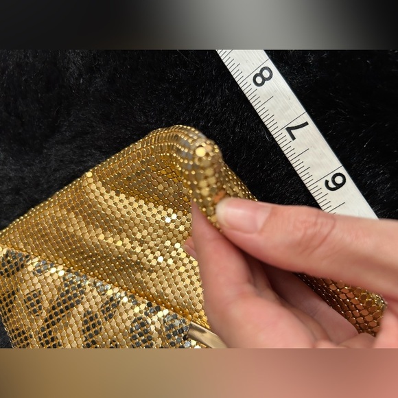 Vintage Gold Mesh Purse with Leopard Print Detail - Picture 10 of 12